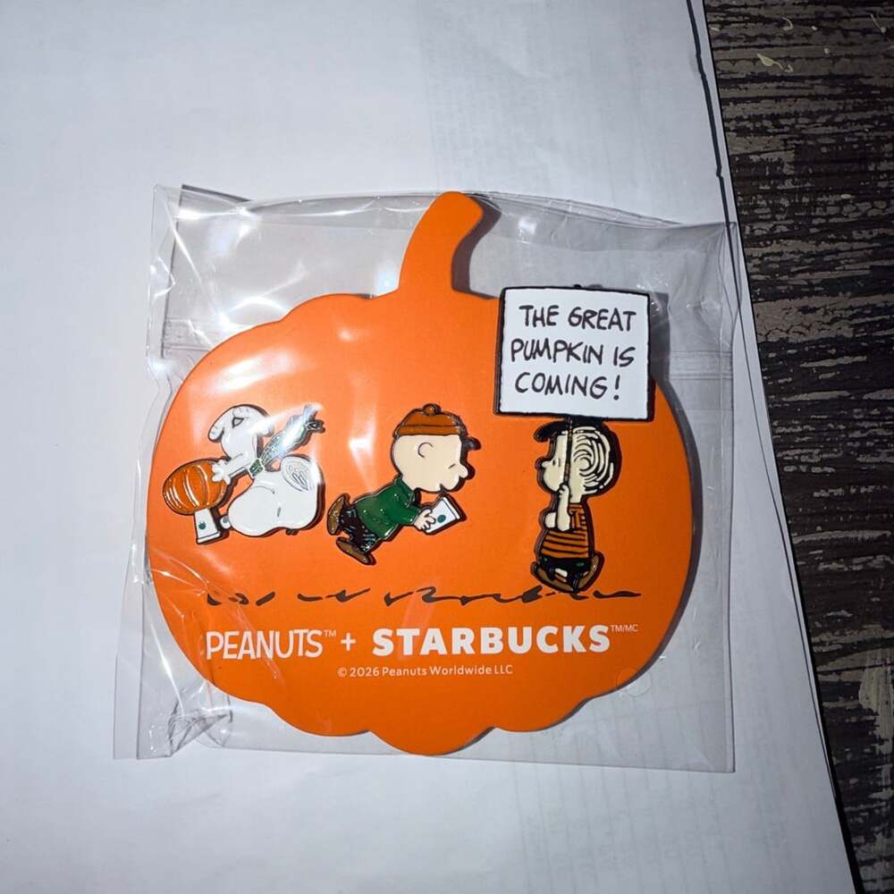 Starbucks Peanuts The Great Pumpkin Enamel Pin Set